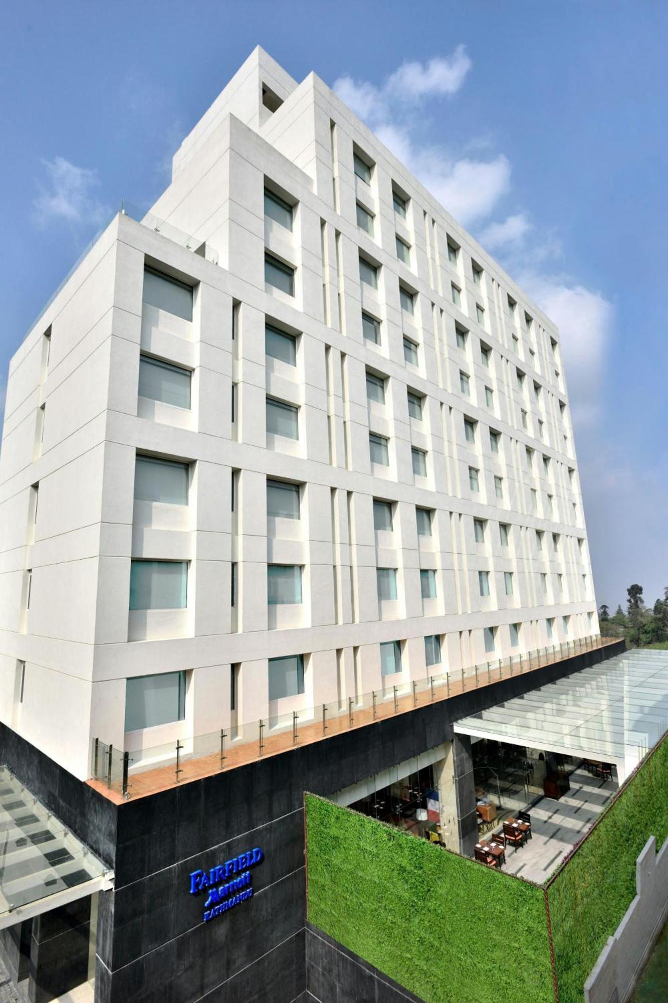 Hotel Fairfield By Marriott Kathmandu Exterior foto